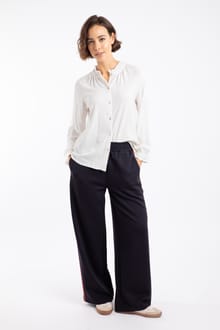 Donna Frilly Edge Cotton Dobby Shirt White